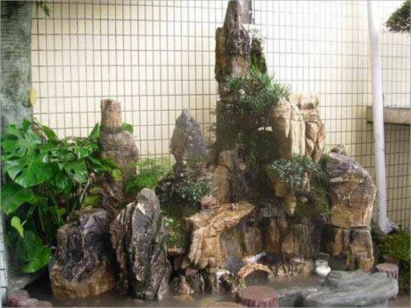 假山水池